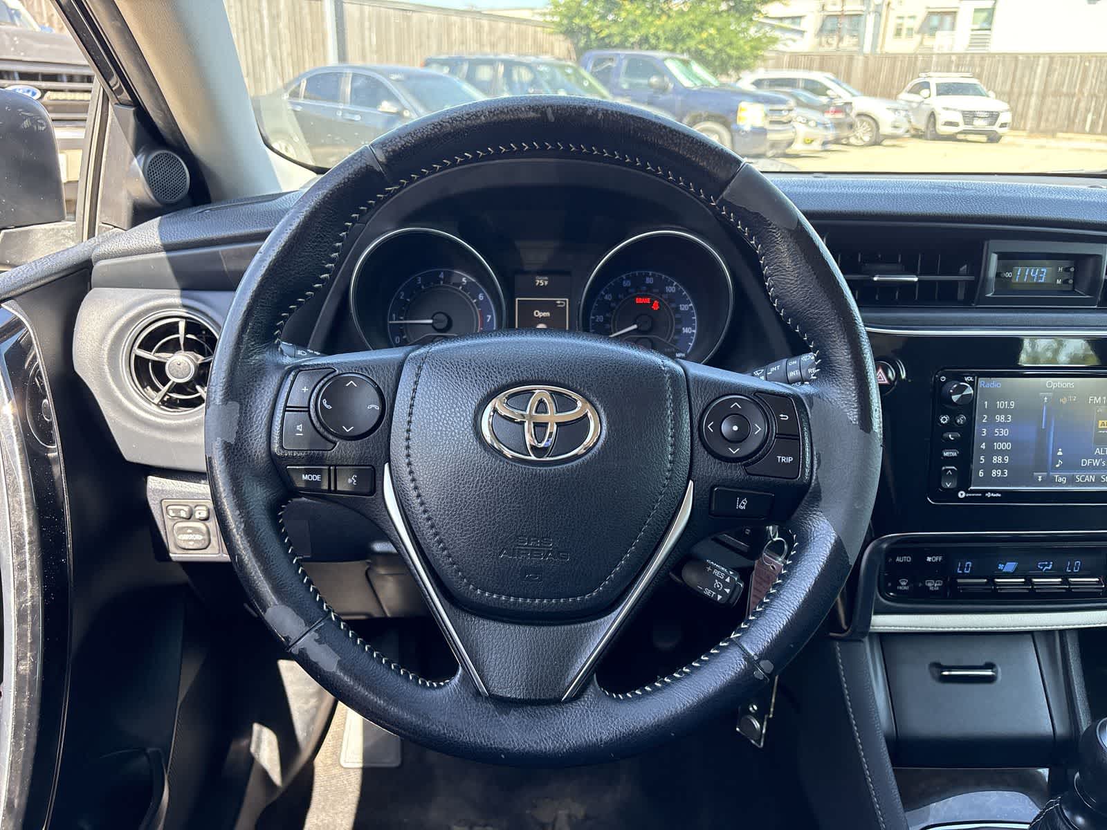 Thumbnail: 2017 Toyota Corolla iM - 14