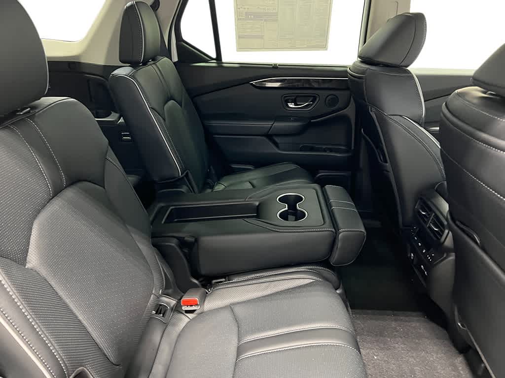 Thumbnail: 2025 Honda Pilot - 41