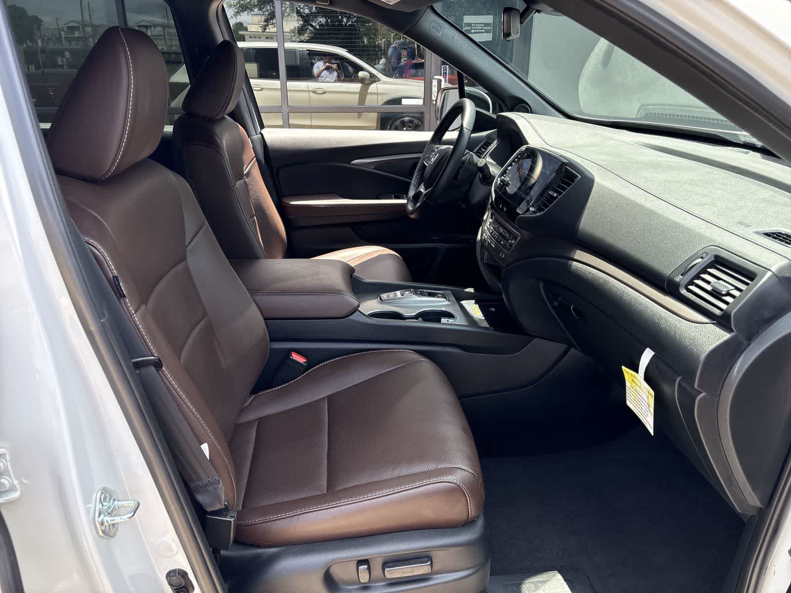 2024 Honda Passport EX-L 21