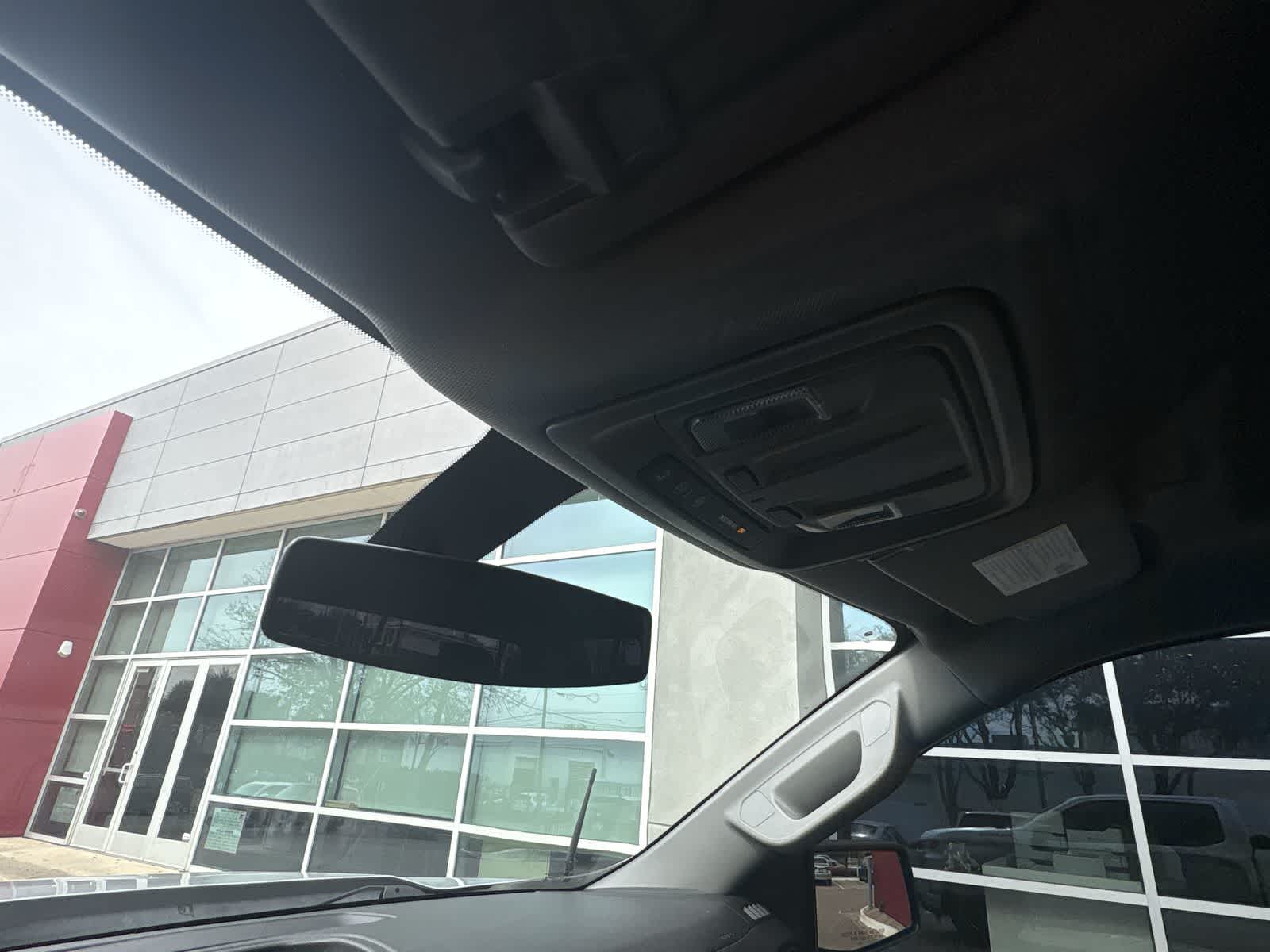 Thumbnail: 2020 Chevrolet Silverado 1500 - 37