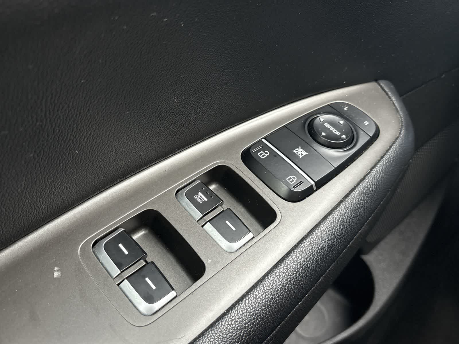 Thumbnail: 2019 Kia Optima - 31