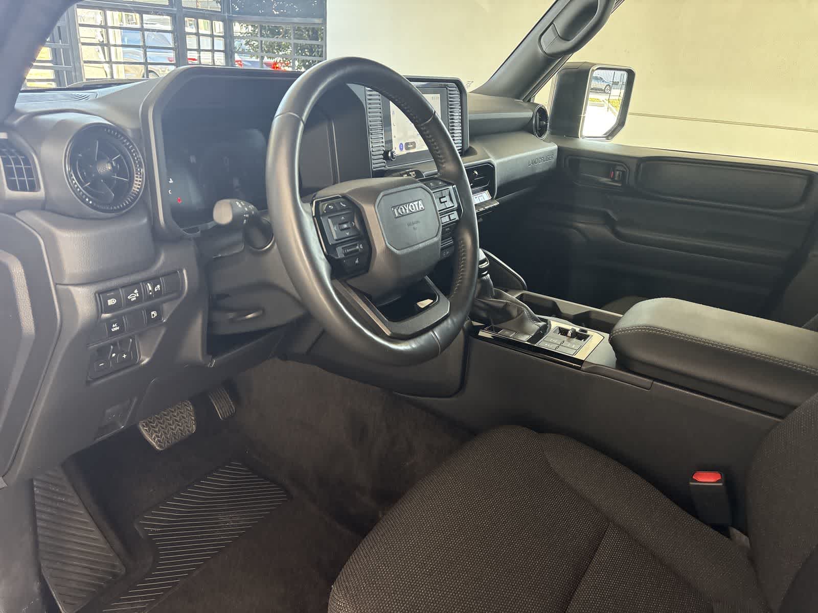 Thumbnail: 2025 Toyota Land Cruiser - 10