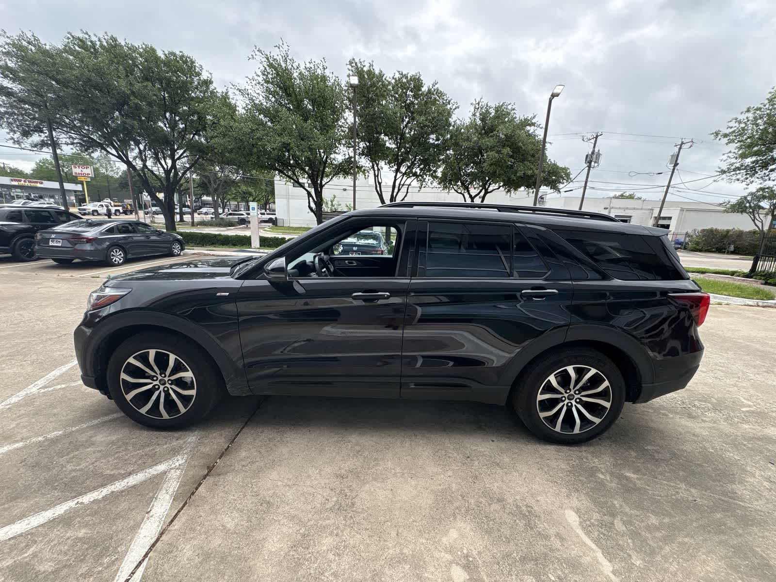 Thumbnail: 2025 Ford Explorer - 3