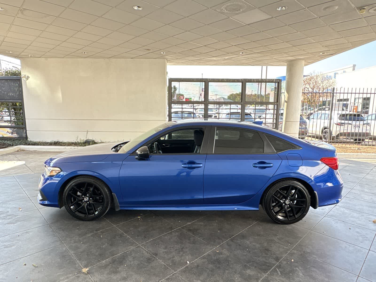 Thumbnail: 2024 Honda Civic - 3