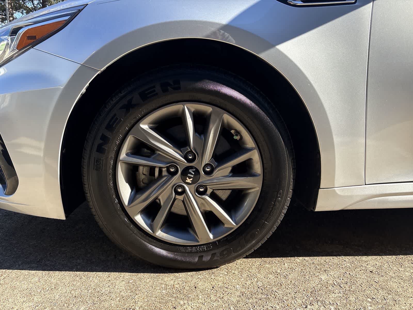 Thumbnail: 2019 Kia Optima - 8