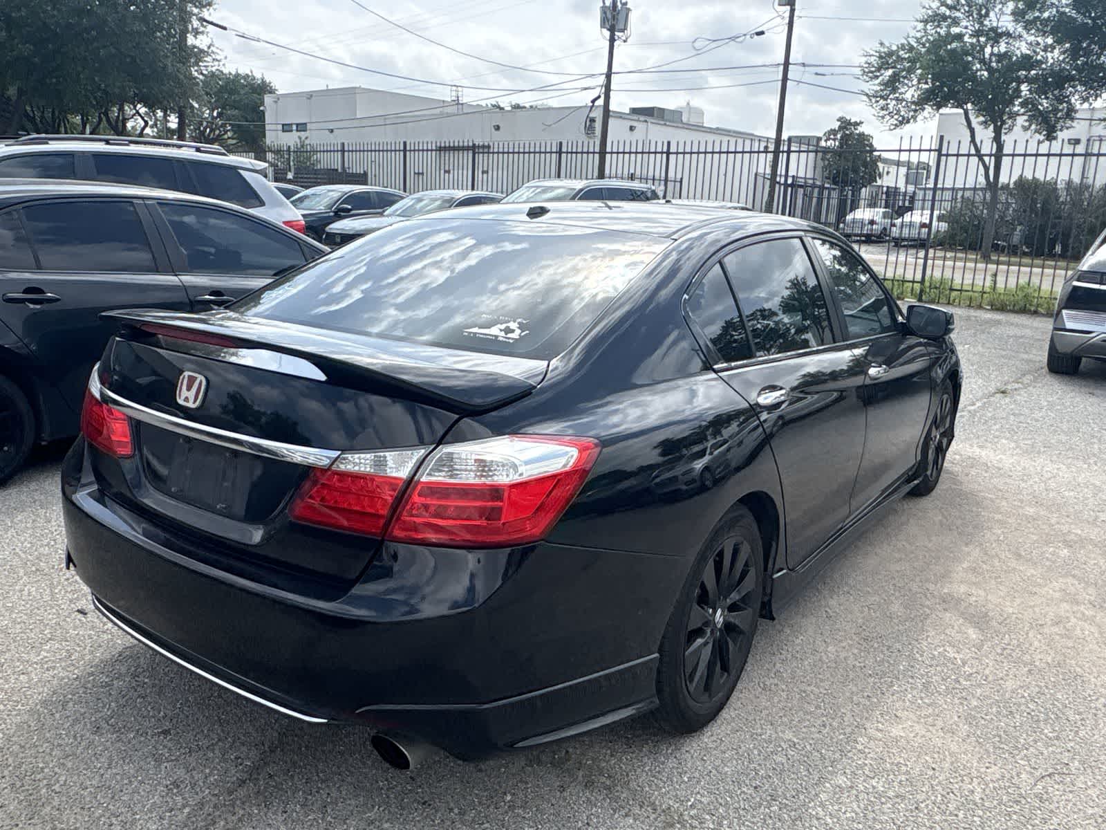 Thumbnail: 2015 Honda Accord - 6