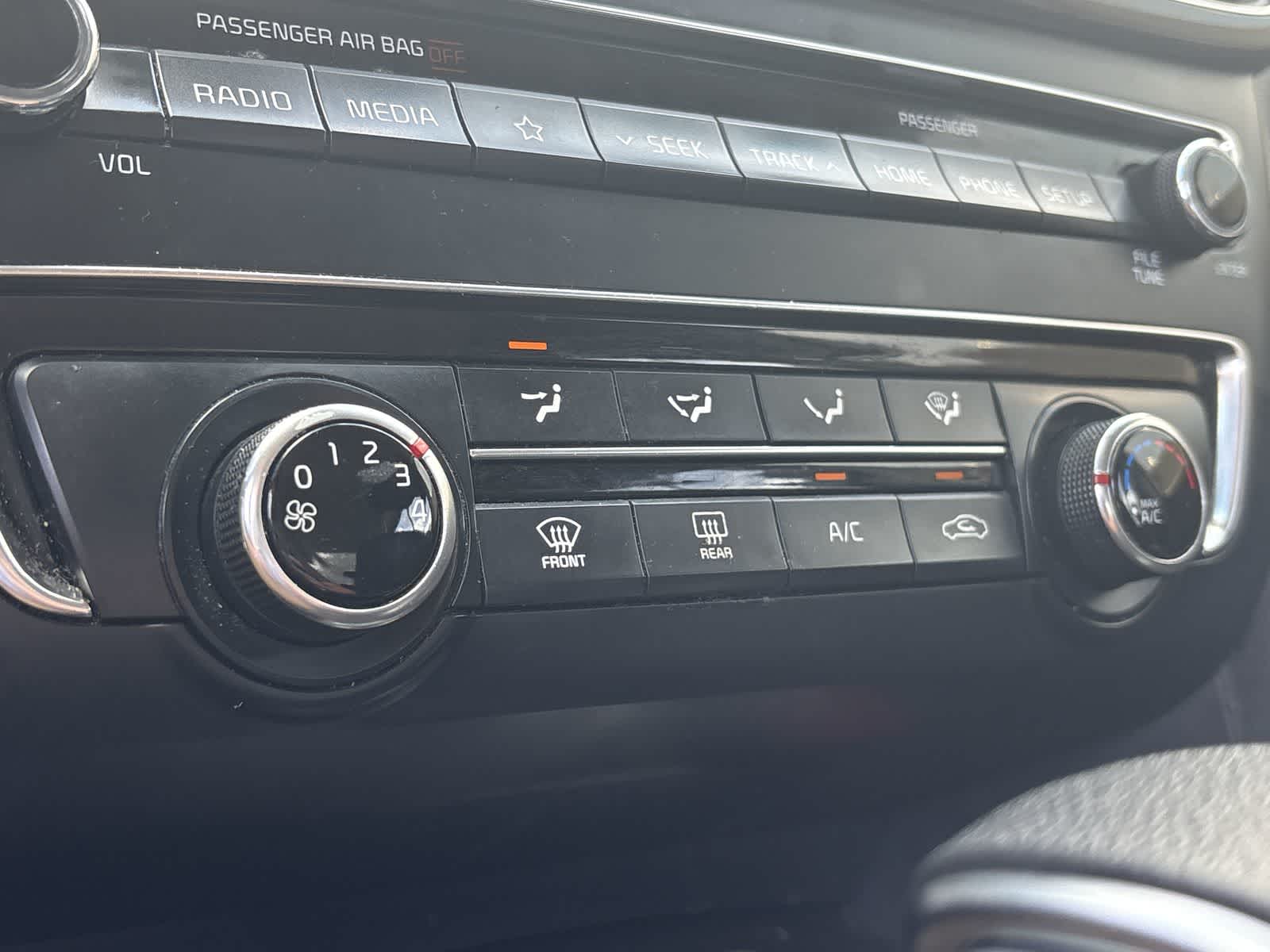 Thumbnail: 2019 Kia Optima - 24