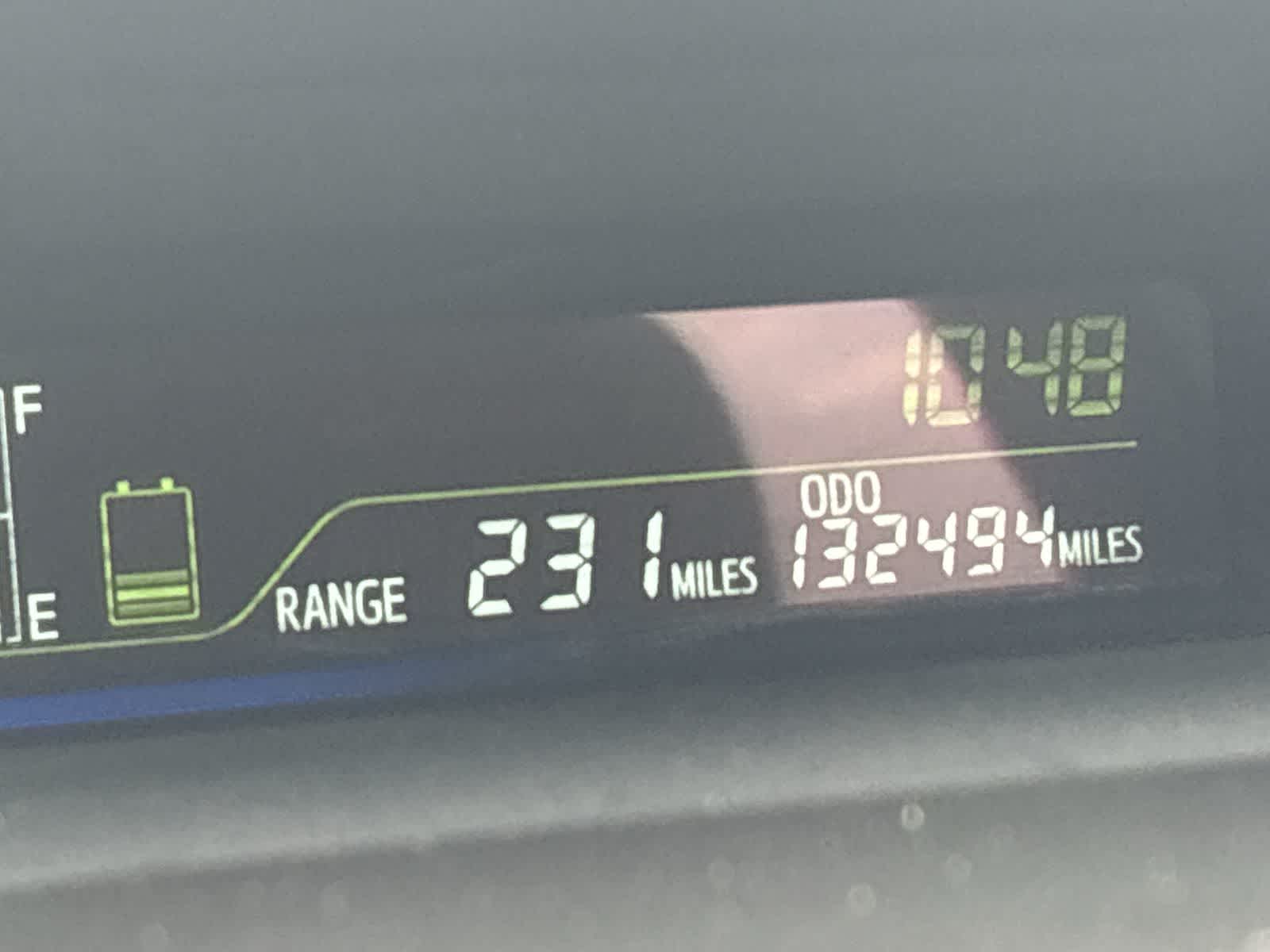 Thumbnail: 2012 Toyota Prius v - 30