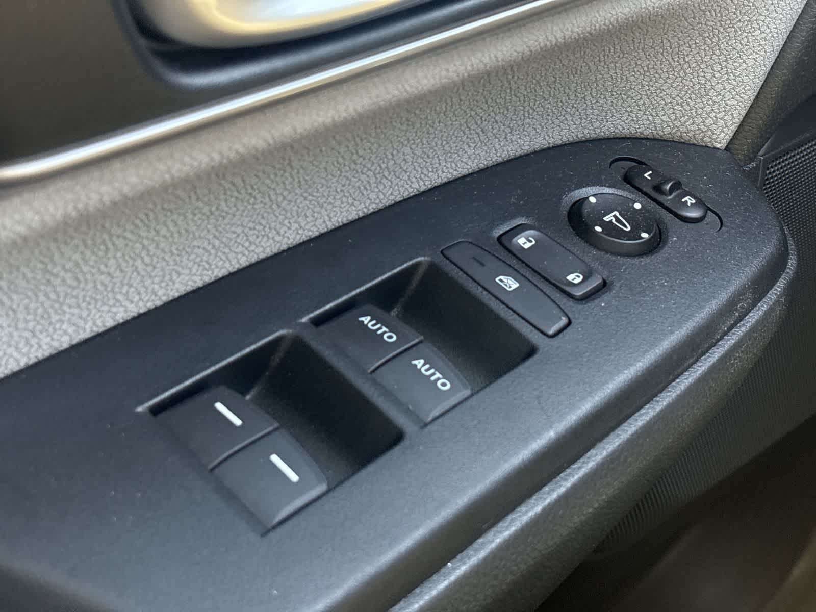 Thumbnail: 2020 Honda CR-V - 23
