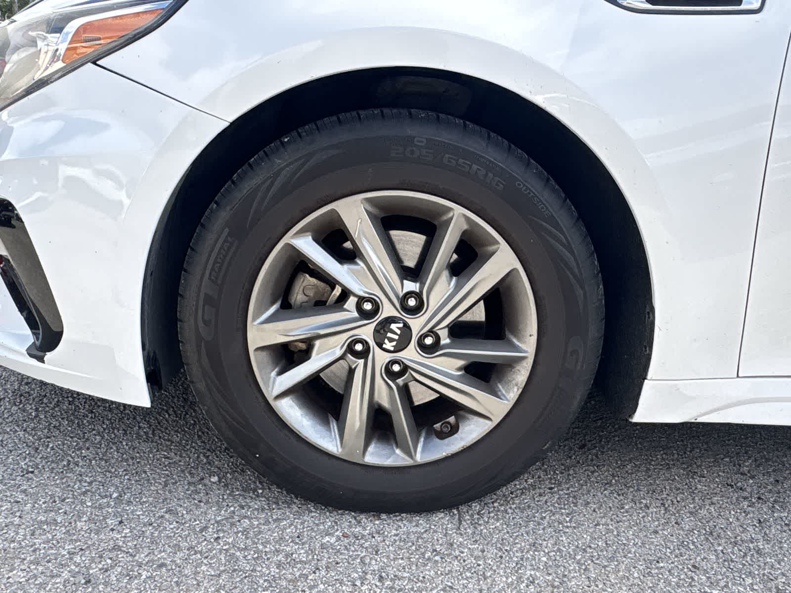 Thumbnail: 2019 Kia Optima - 11