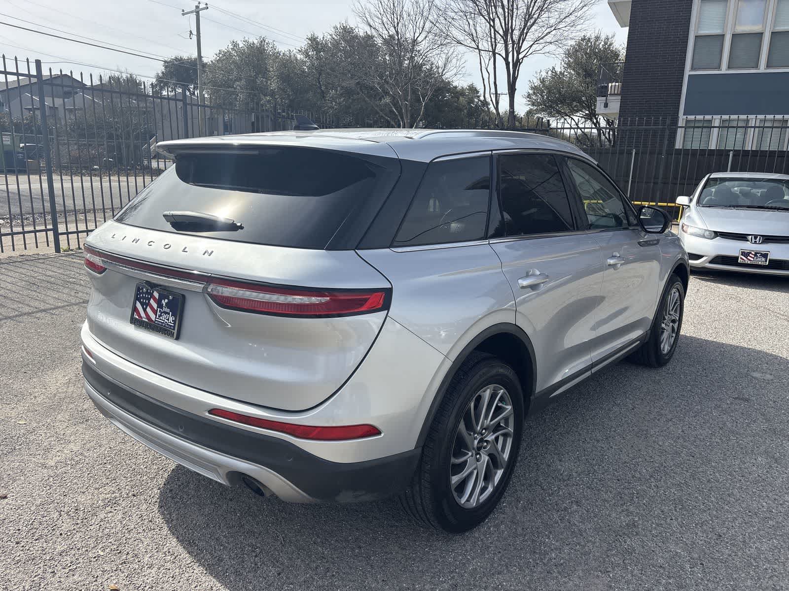 Thumbnail: 2020 Lincoln Corsair - 14