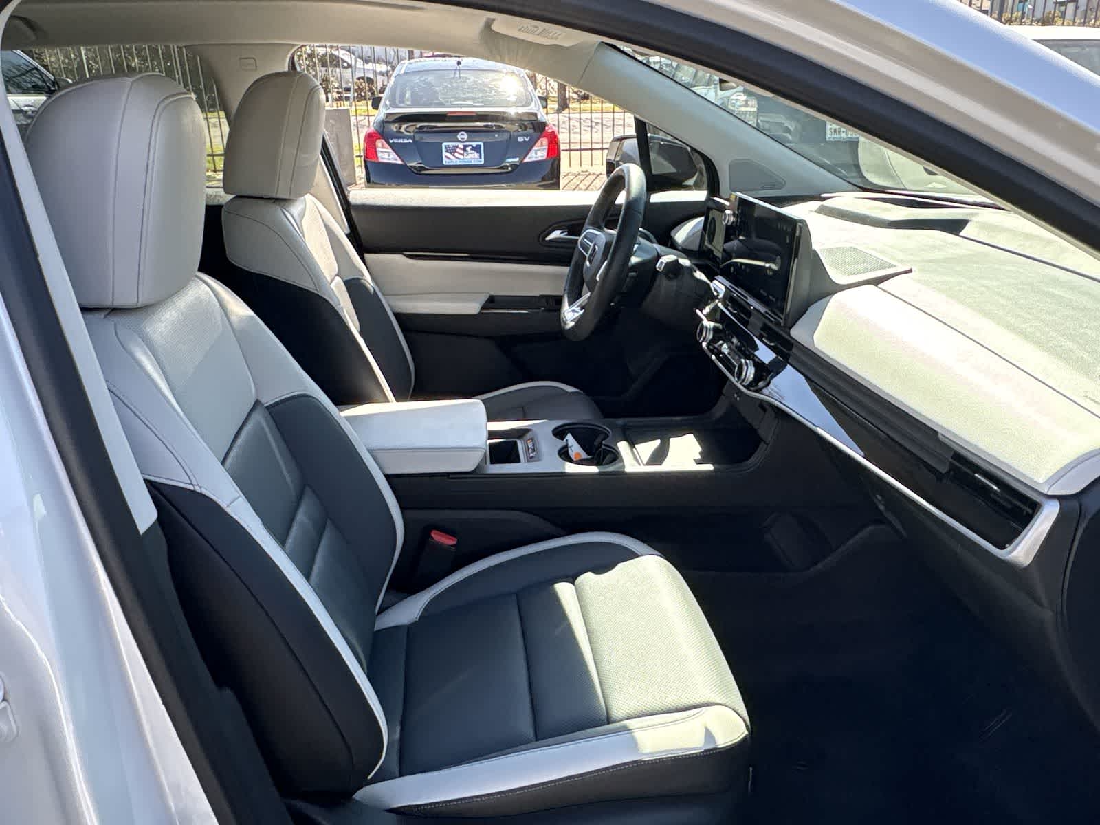 Thumbnail: 2024 Honda Prologue - 25