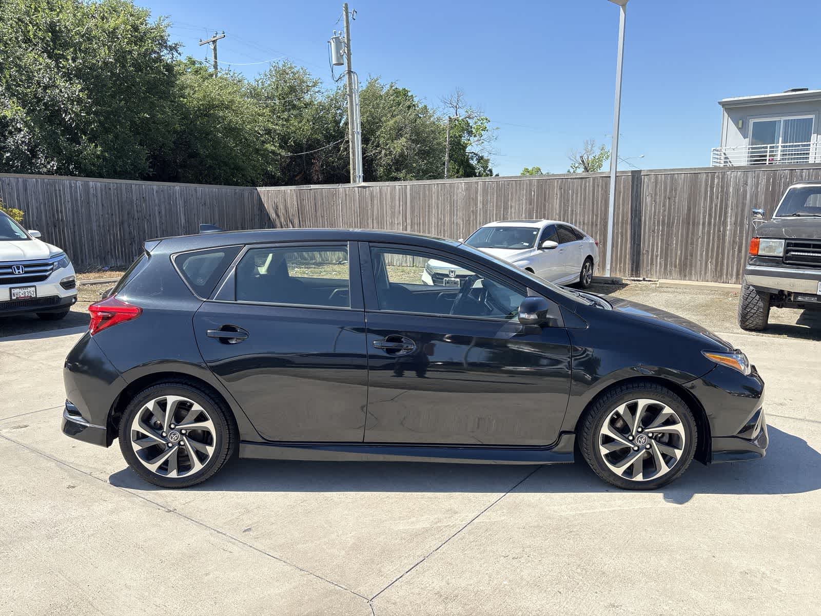 Thumbnail: 2017 Toyota Corolla iM - 23