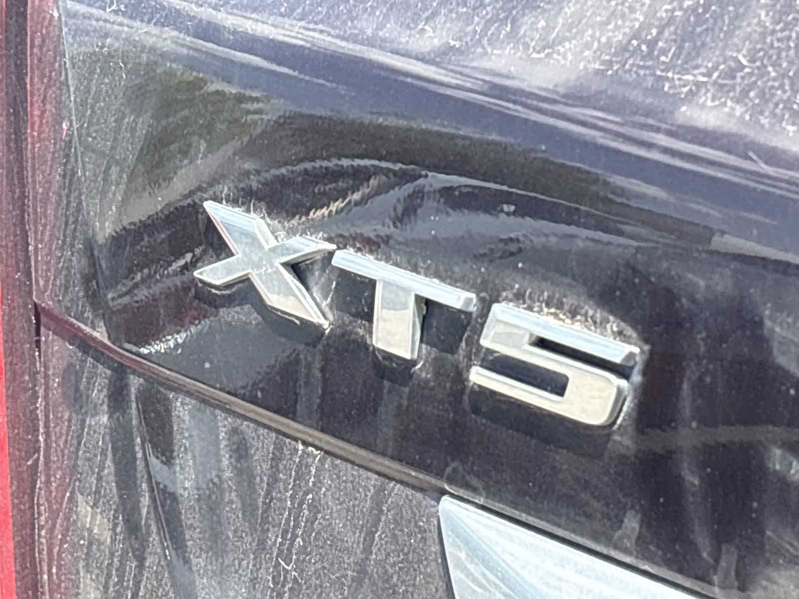 Thumbnail: 2021 Cadillac XT5 - 9