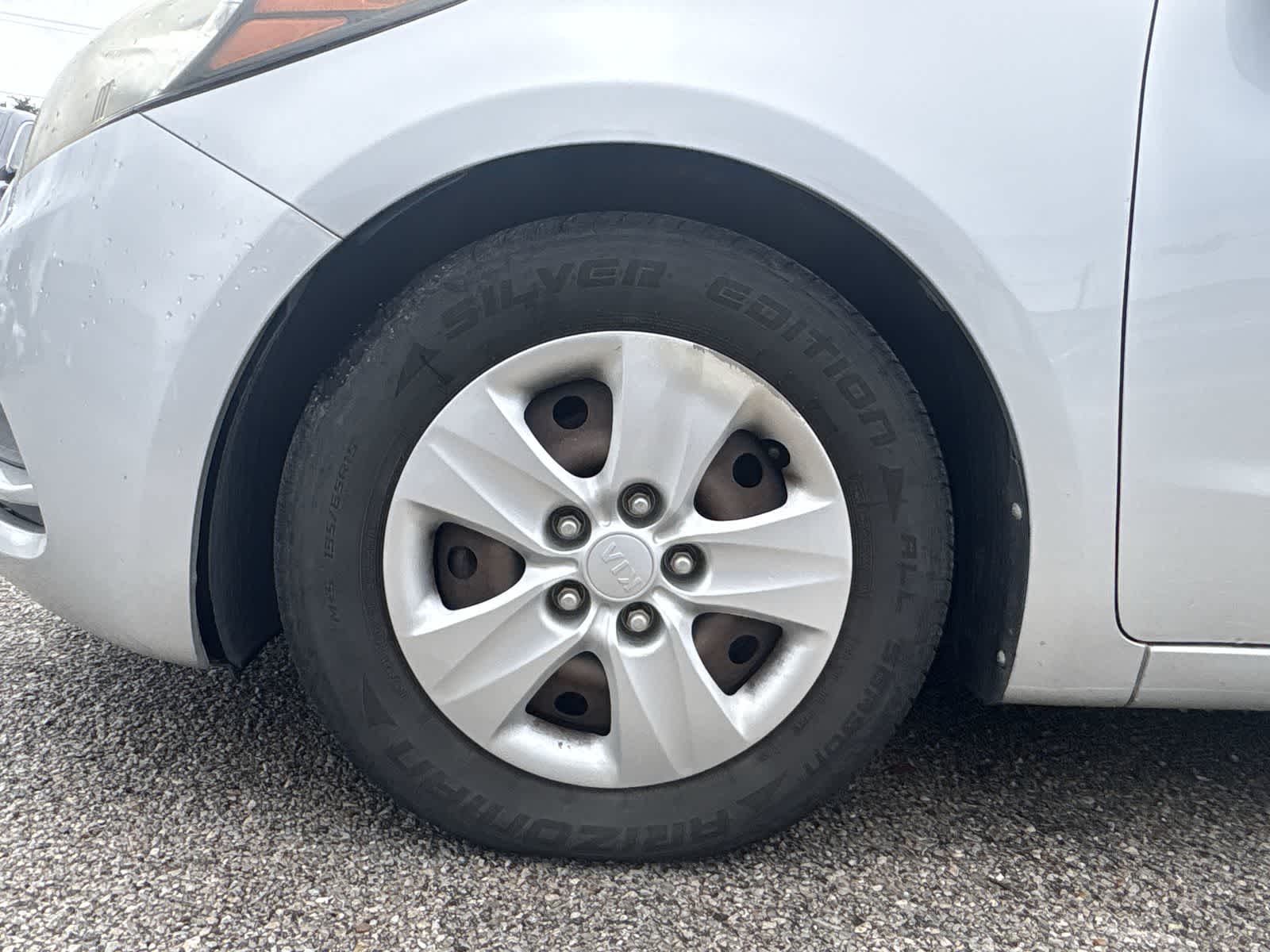 Thumbnail: 2016 Kia Forte - 11