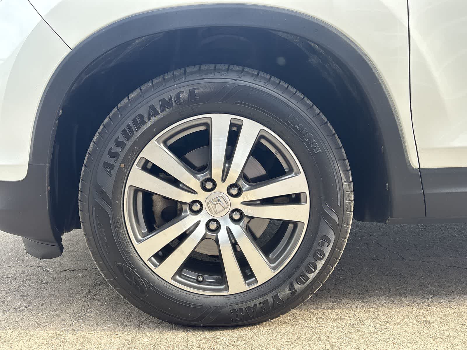 Thumbnail: 2018 Honda Pilot - 8