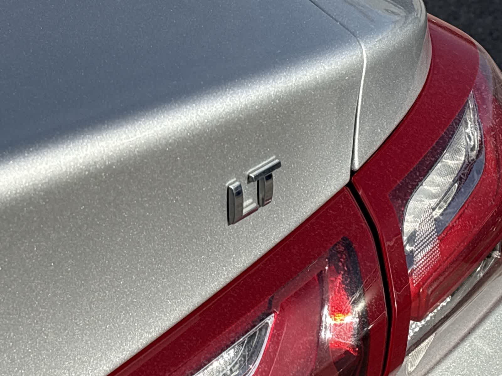 Thumbnail: 2022 Chevrolet Malibu - 7