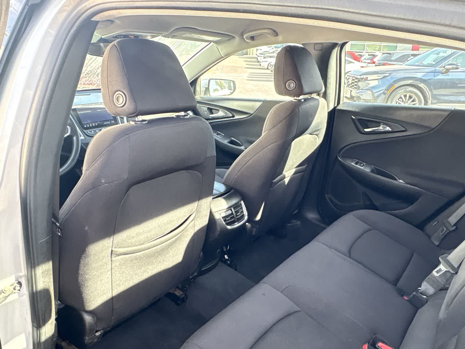 Thumbnail: 2022 Chevrolet Malibu - 11