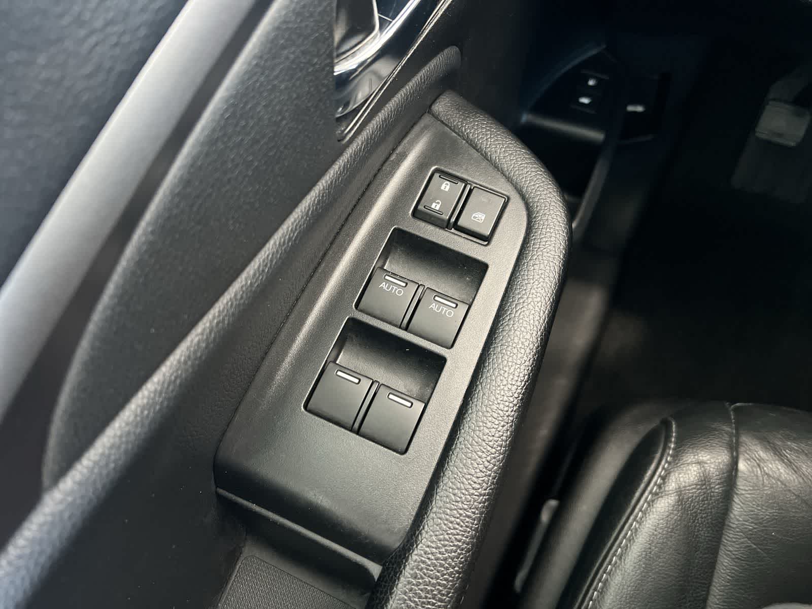 Thumbnail: 2020 Honda Pilot - 29