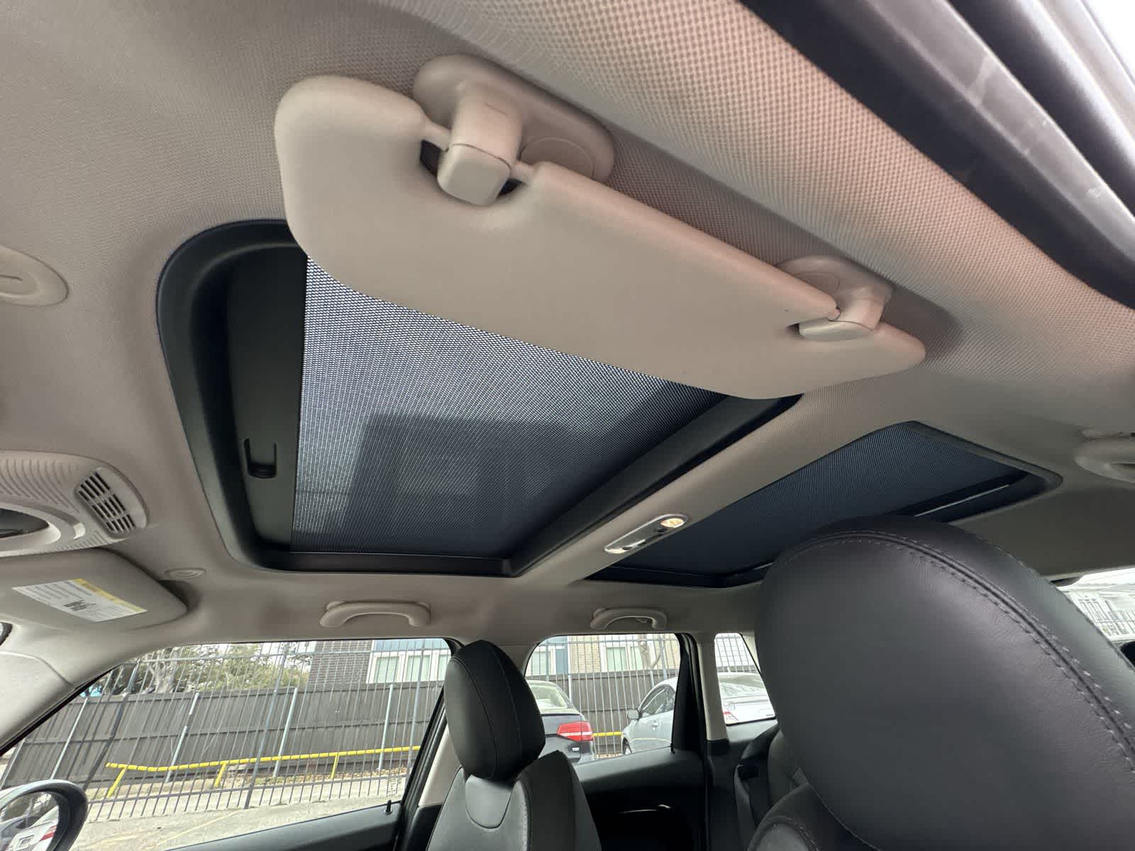 Thumbnail: 2018 MINI Cooper Hardtop - 38