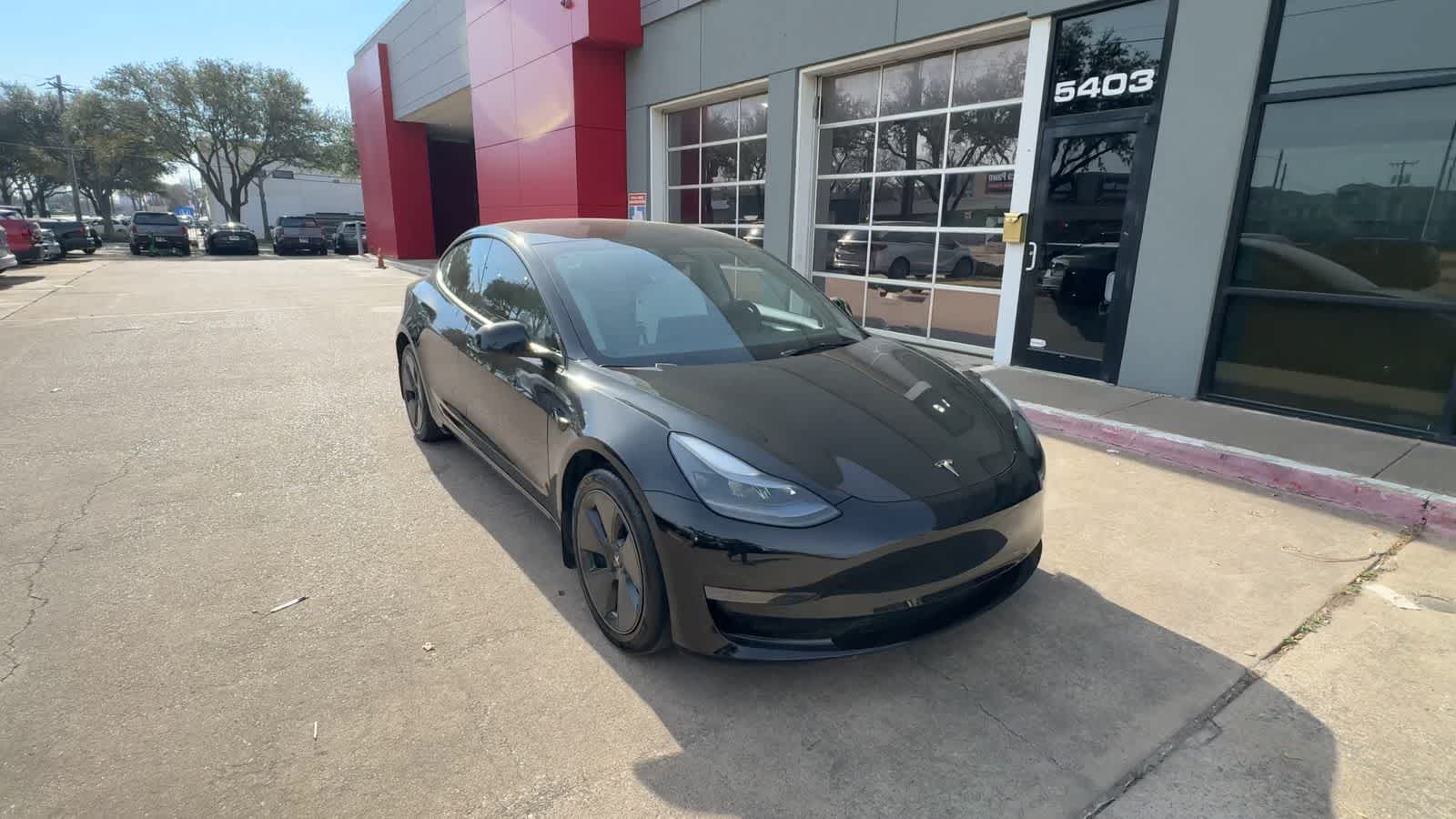 Thumbnail: 2023 Tesla Model 3 - 2