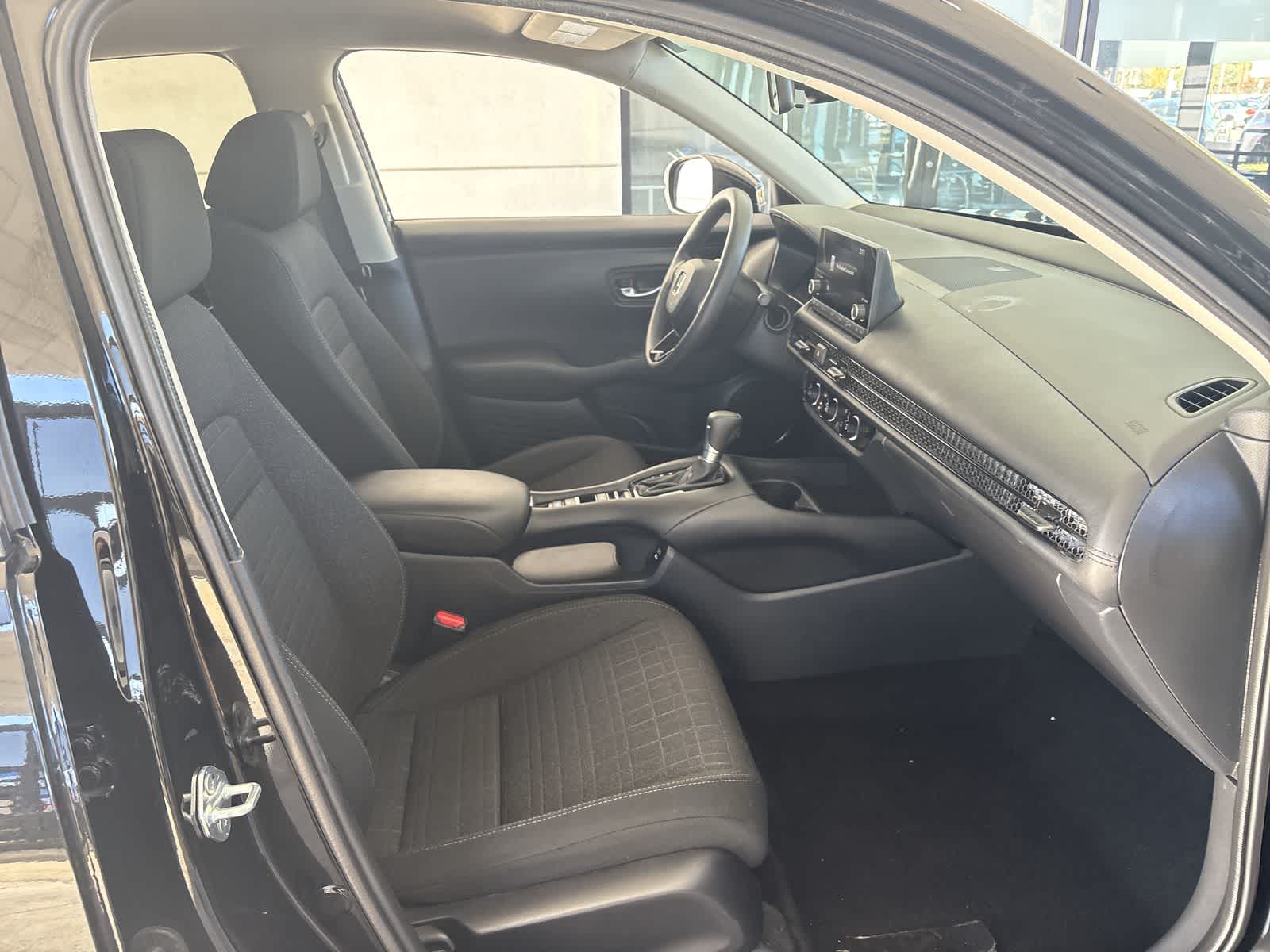 Thumbnail: 2025 Honda HR-V - 13