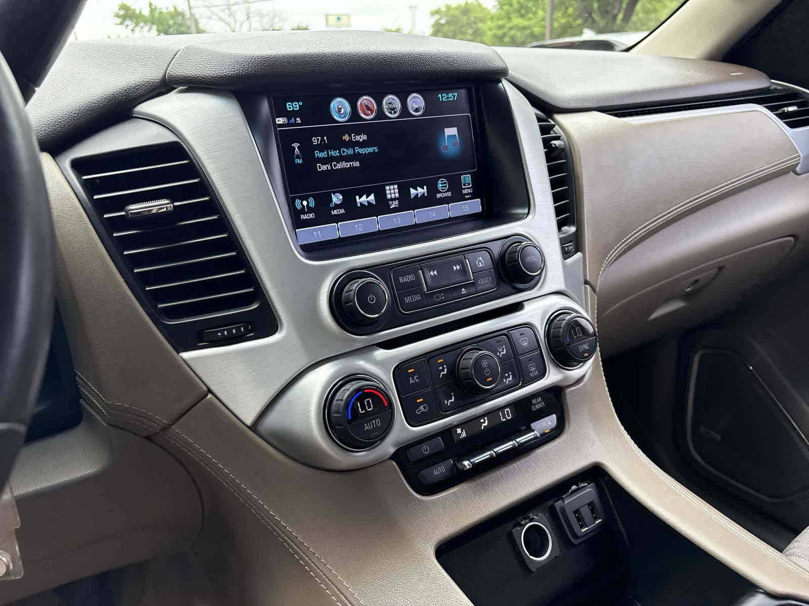 Thumbnail: 2018 GMC Yukon XL - 15
