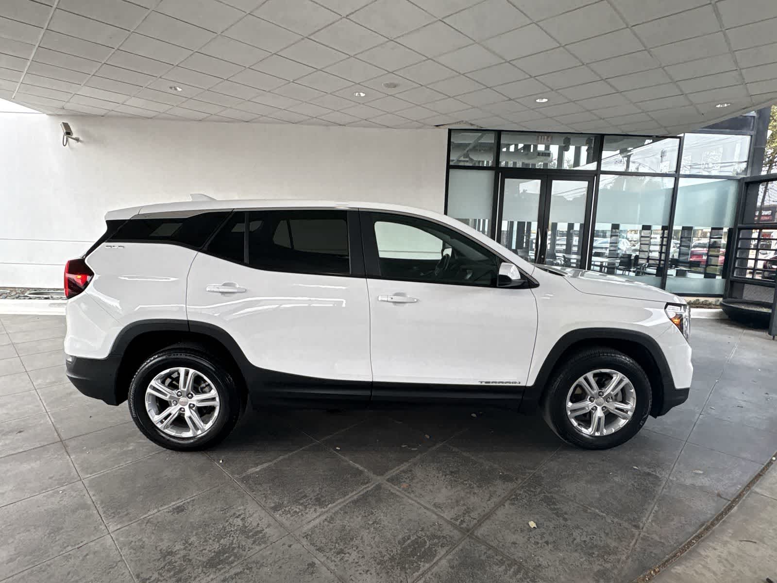 Thumbnail: 2024 GMC Terrain - 24