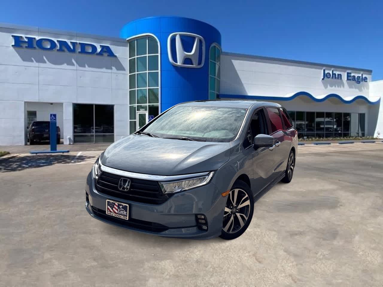 Used Cars For Sale, SUVs, and Trucks at Lithia Auto Stores