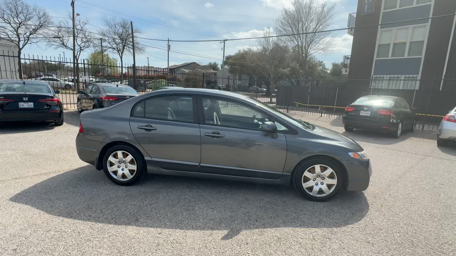 Thumbnail: 2010 Honda Civic - 9