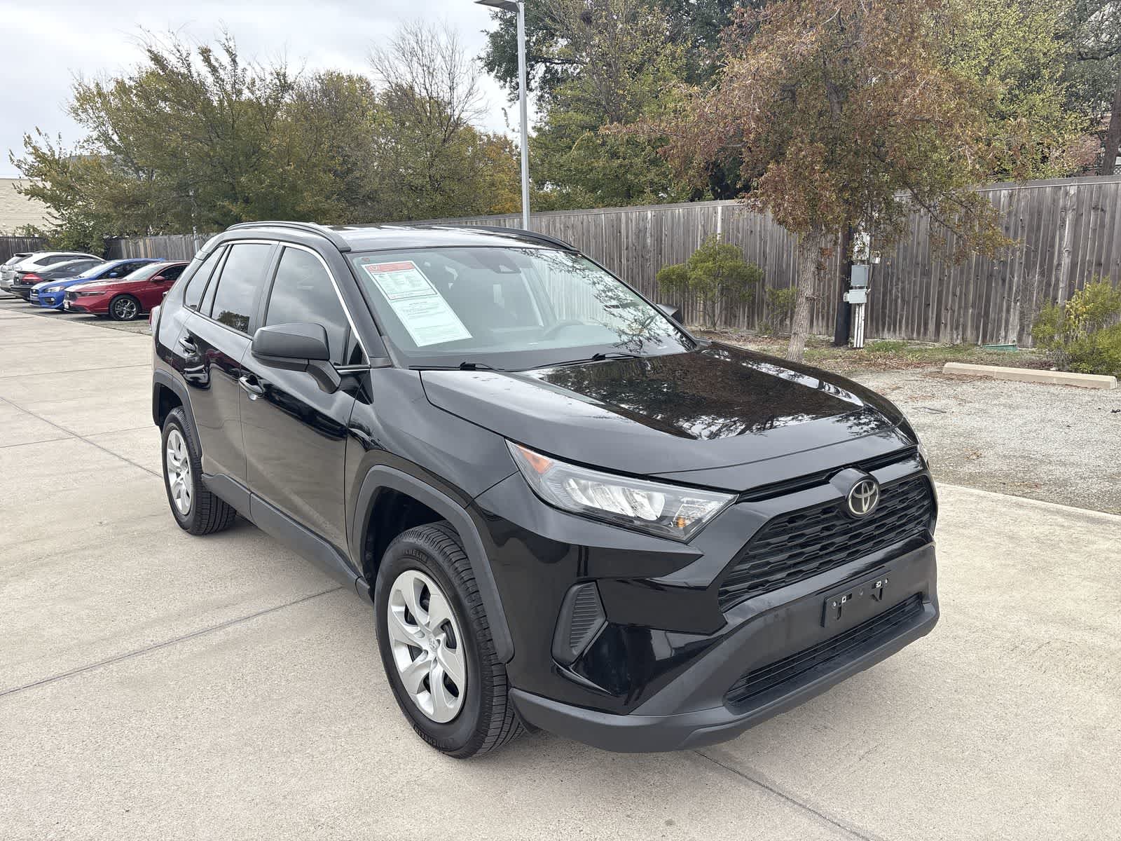 Thumbnail: 2021 Toyota RAV4 - 23