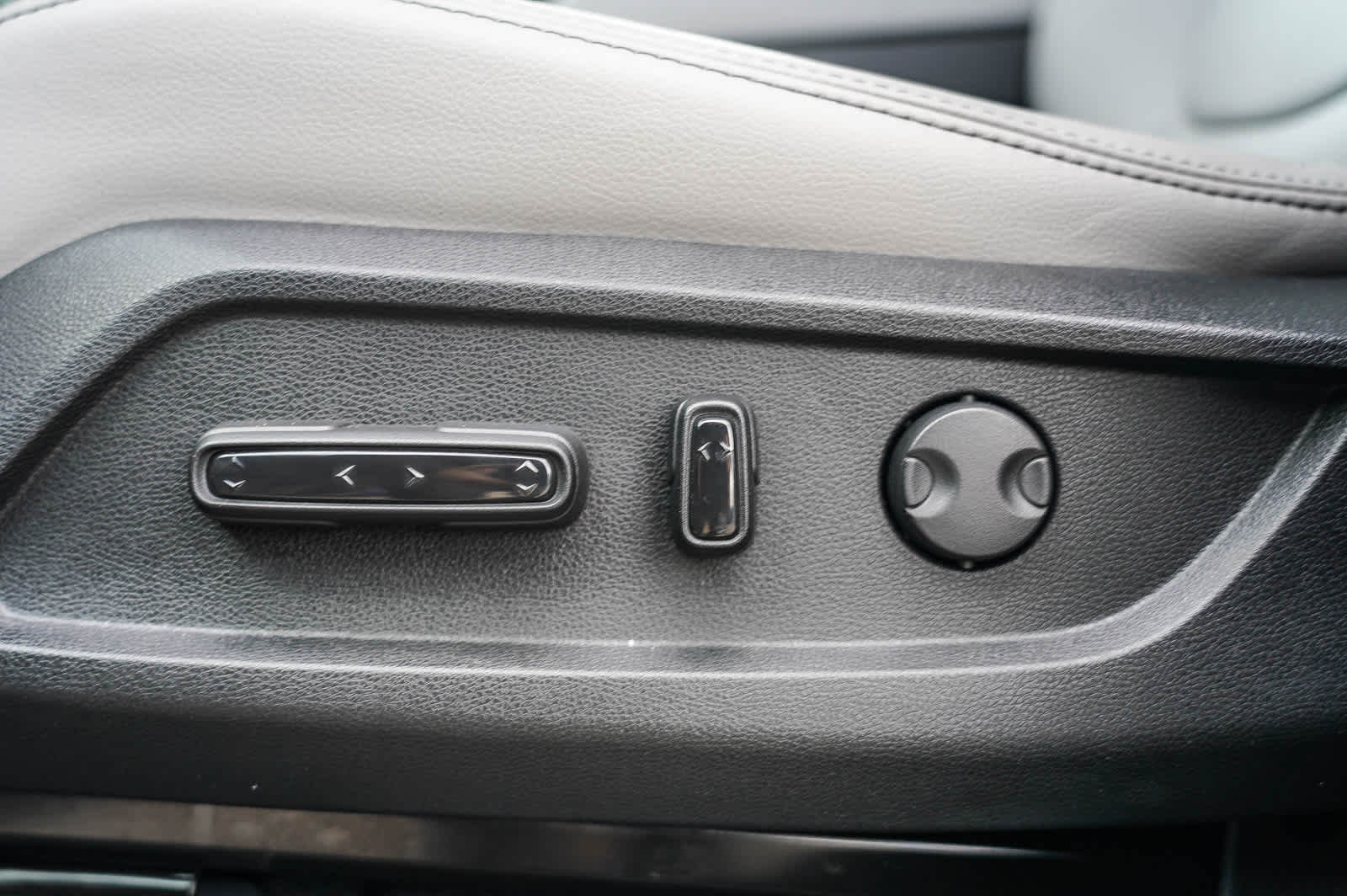 Thumbnail: 2025 Honda Pilot - 14