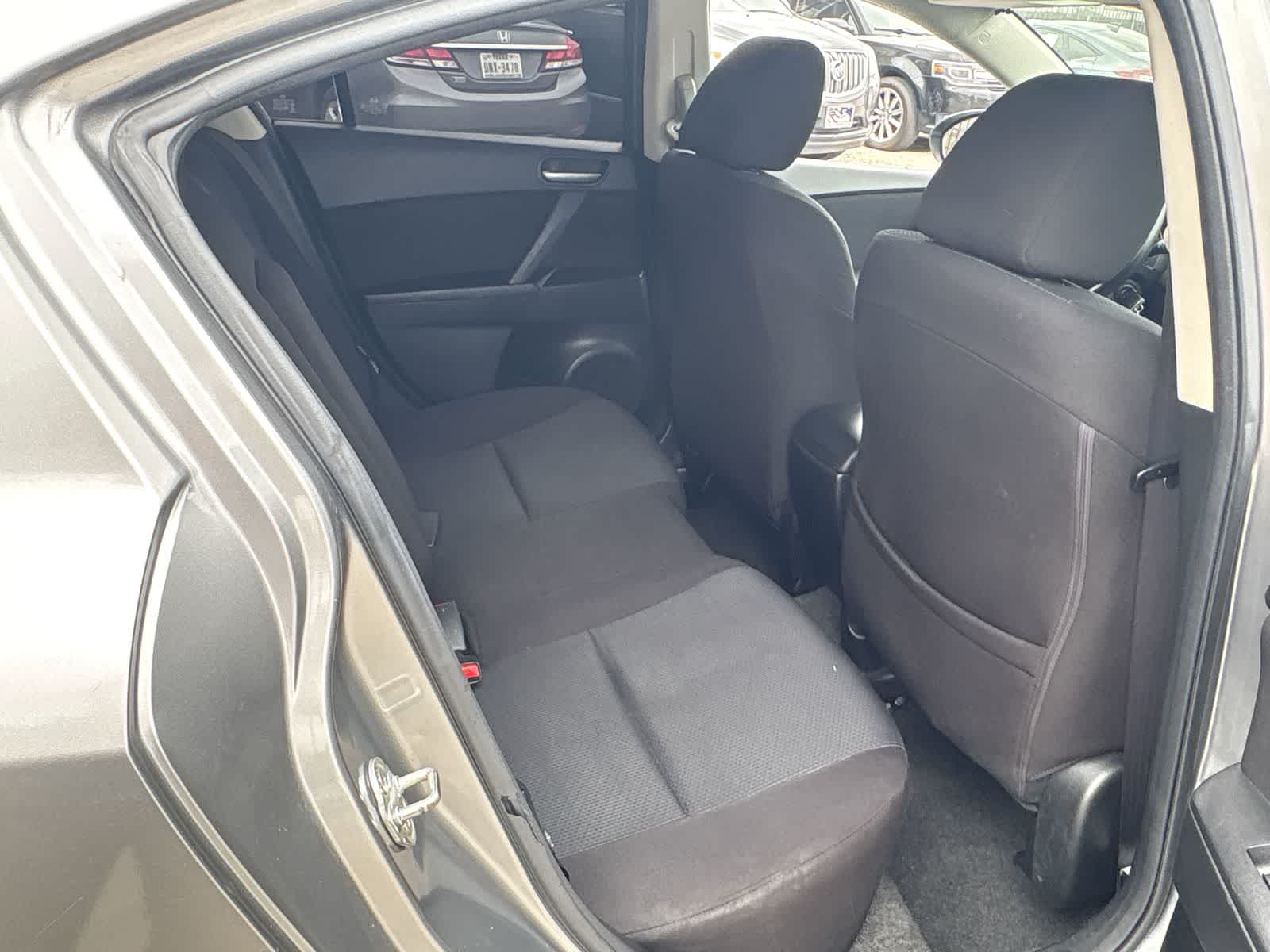 Thumbnail: 2011 Mazda Mazda3 - 24