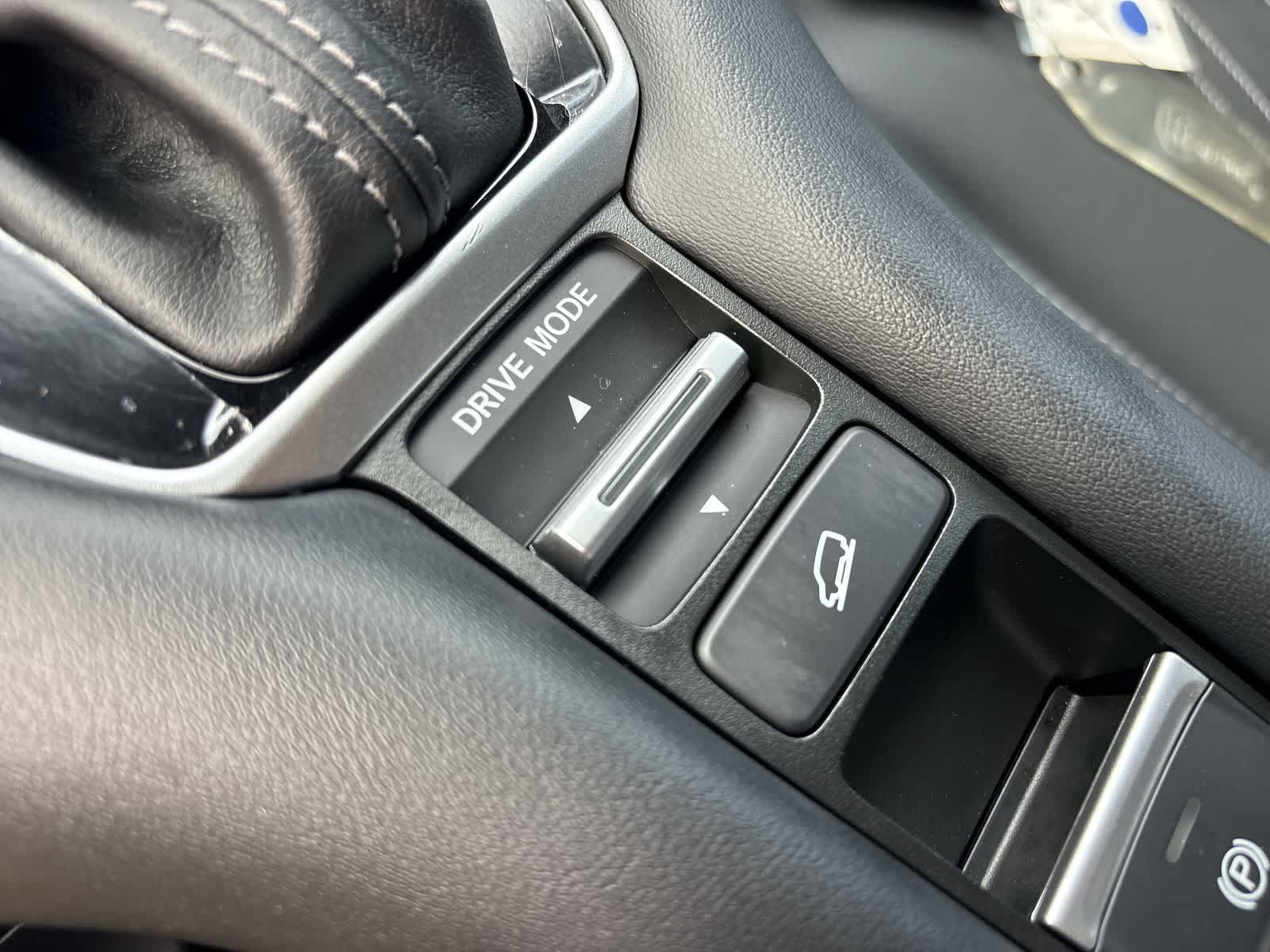 Thumbnail: 2025 Honda HR-V - 31