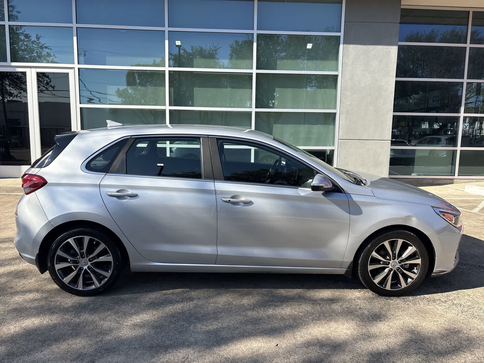 Thumbnail: 2018 Hyundai Elantra - 24