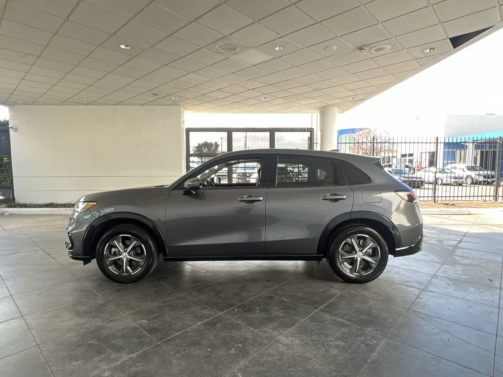 Thumbnail: 2025 Honda HR-V - 3