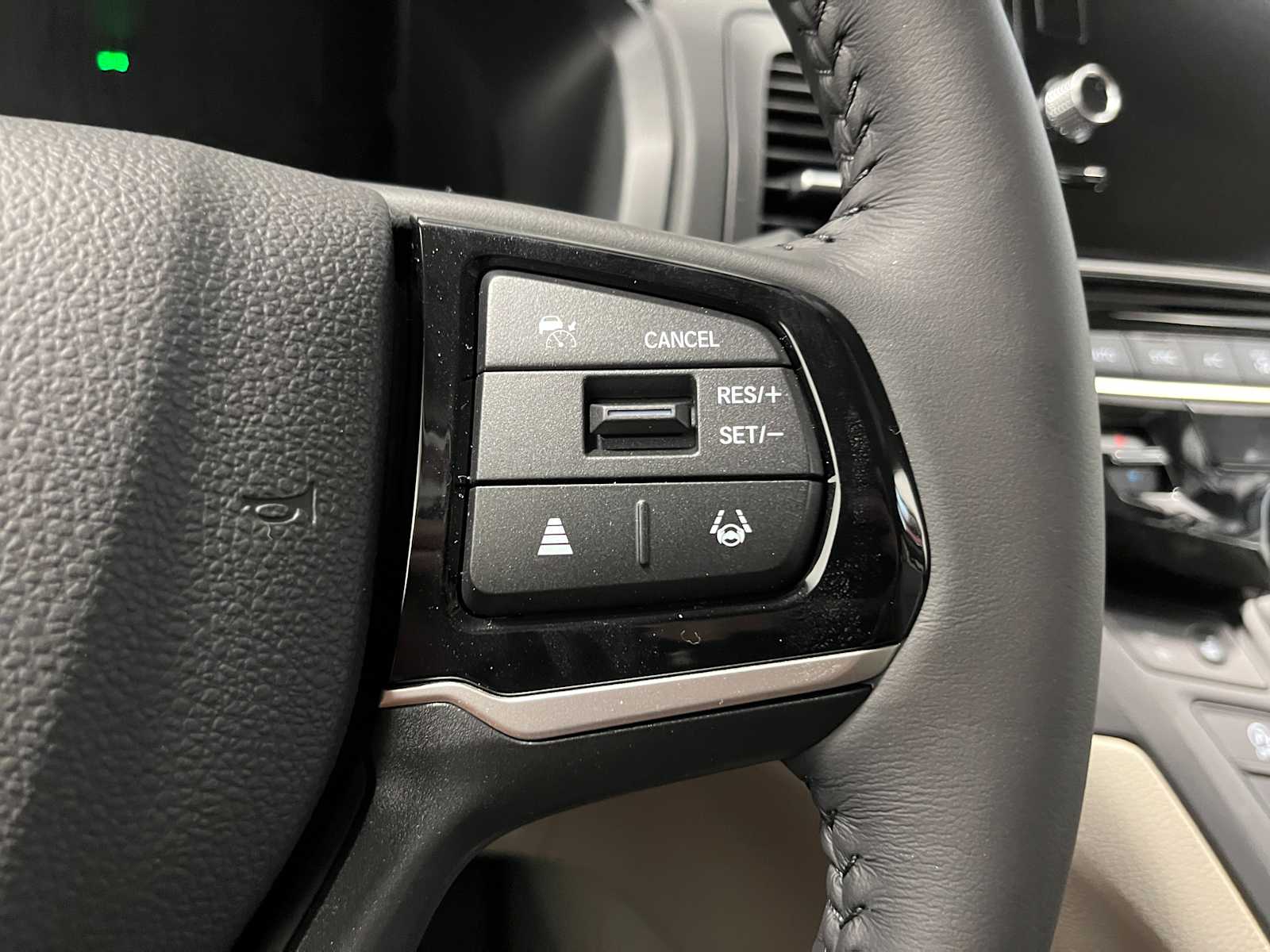 Thumbnail: 2026 Honda Odyssey - 18