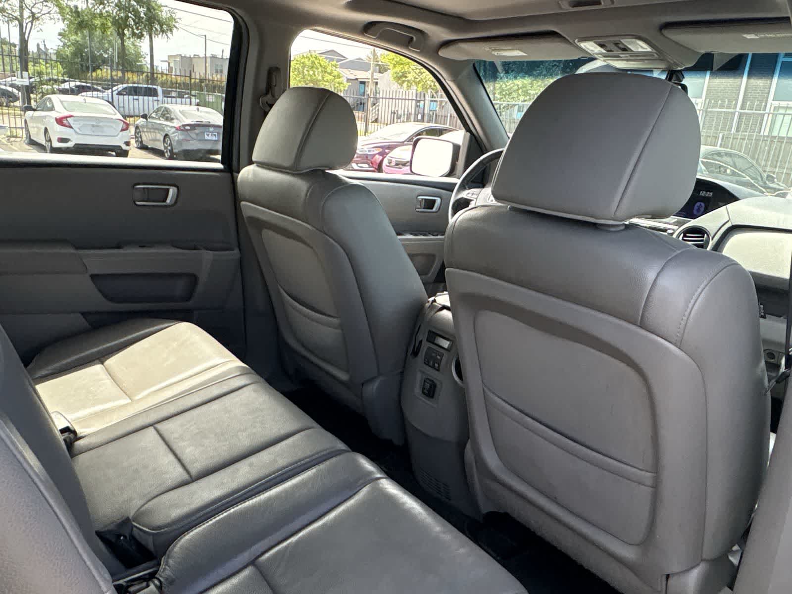 Thumbnail: 2012 Honda Pilot - 15