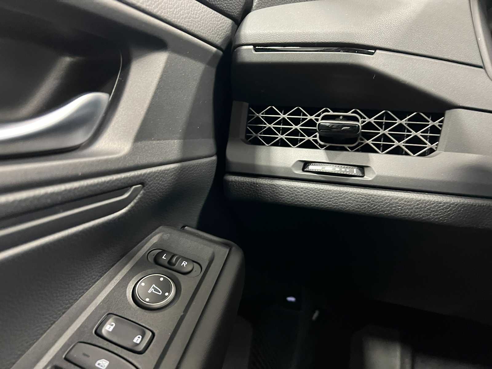 Thumbnail: 2025 Honda Accord - 17