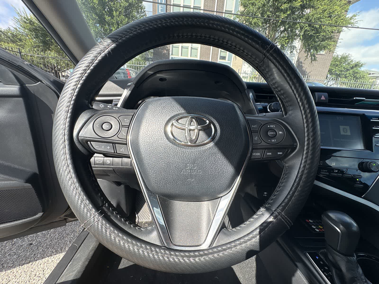 Thumbnail: 2018 Toyota Camry - 11