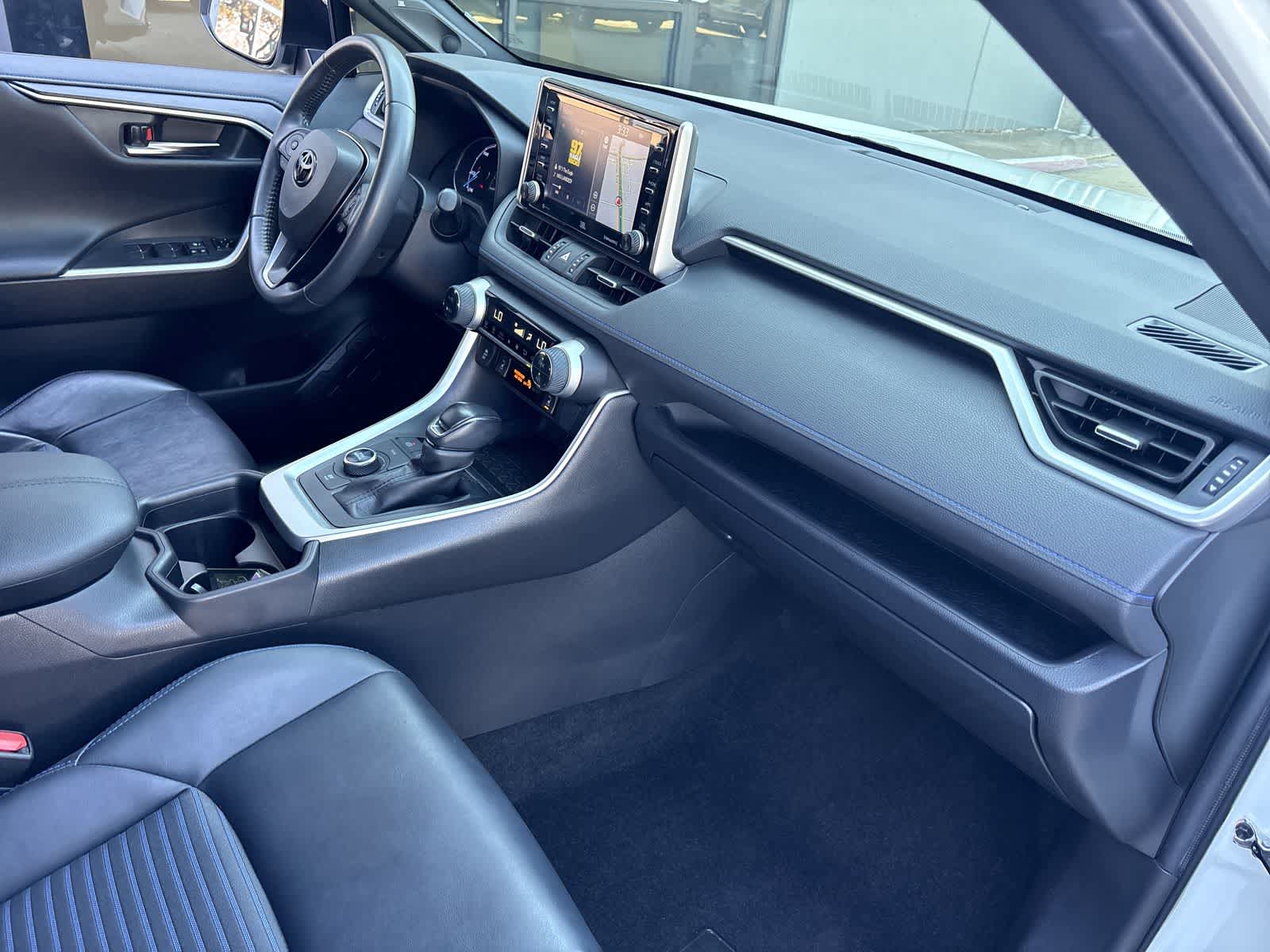 Thumbnail: 2020 Toyota RAV4 - 26