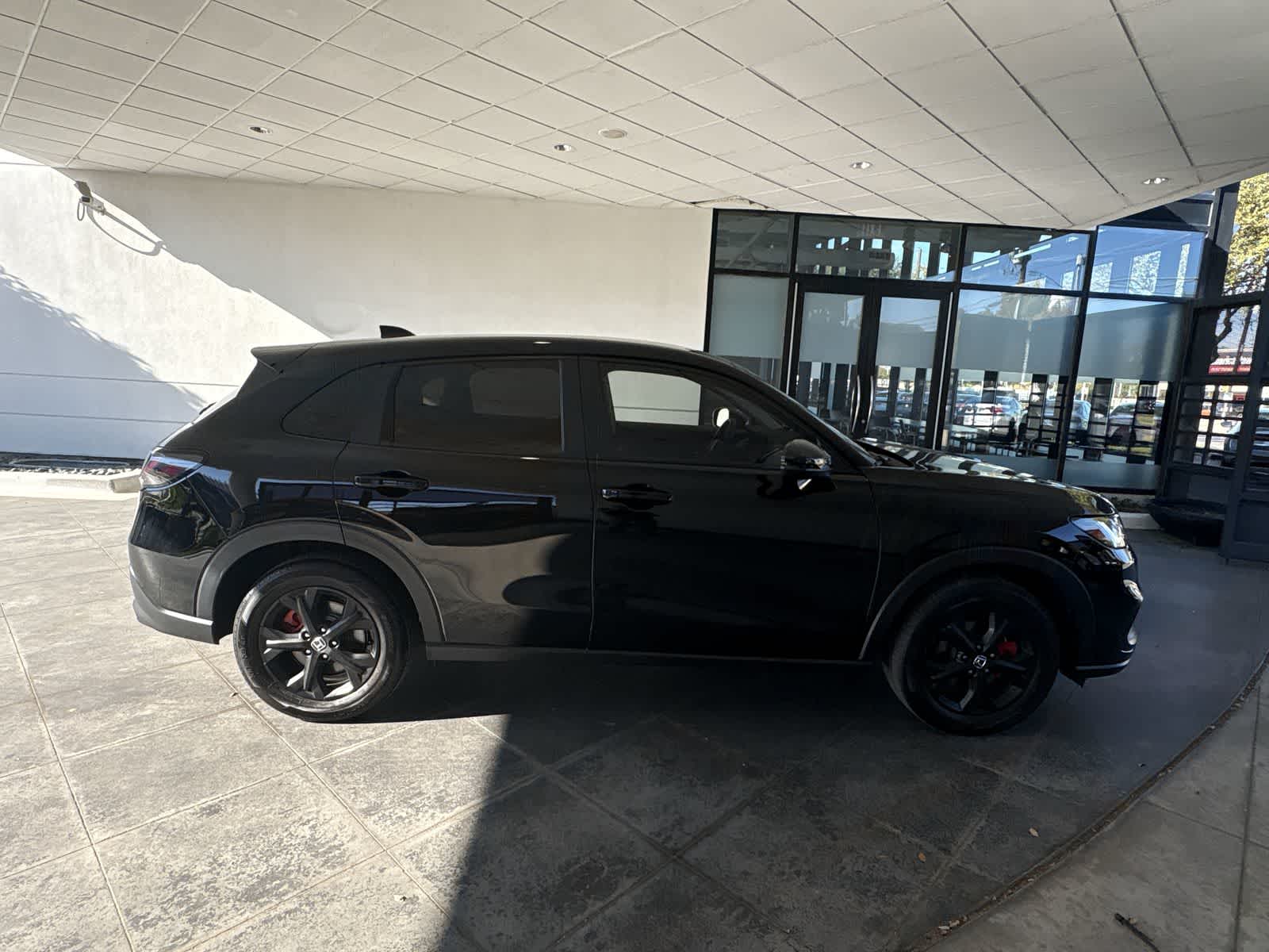 Thumbnail: 2025 Honda HR-V - 23