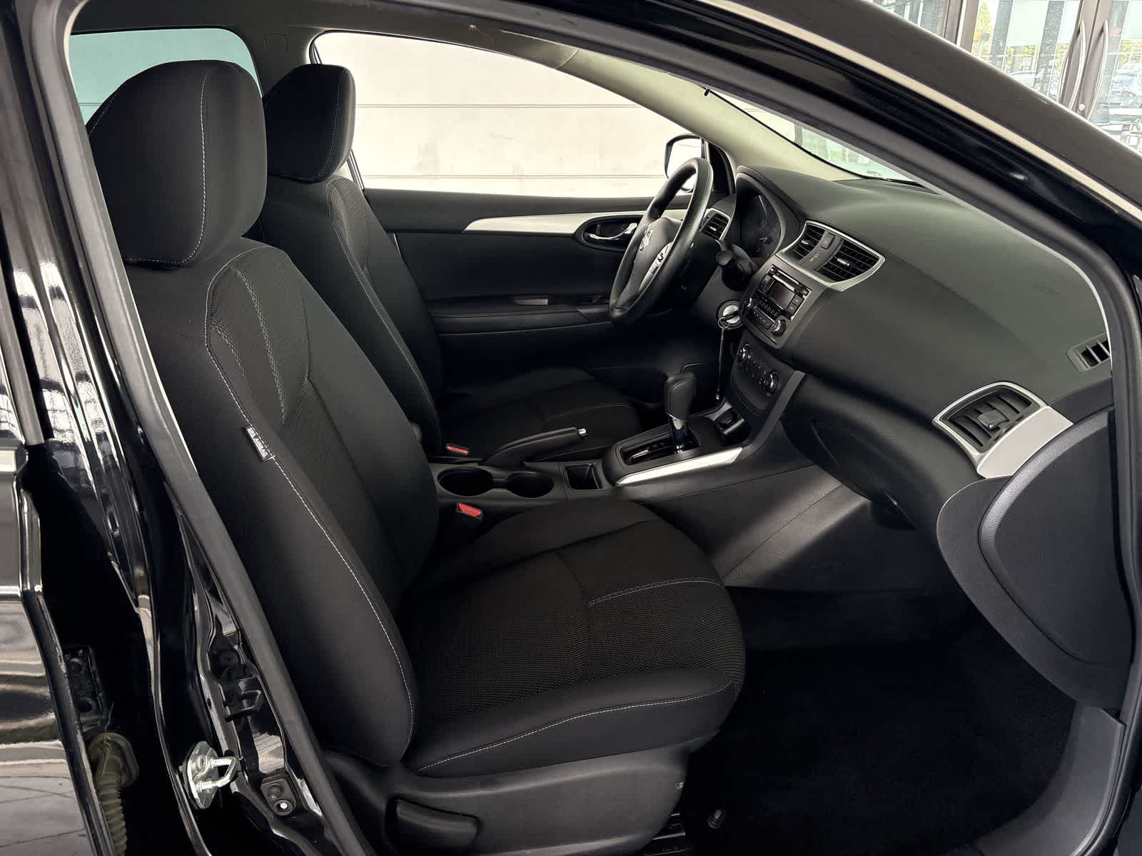 Thumbnail: 2016 Nissan Sentra - 13