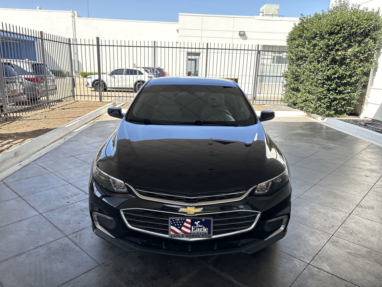 Thumbnail: 2016 Chevrolet Malibu - 6