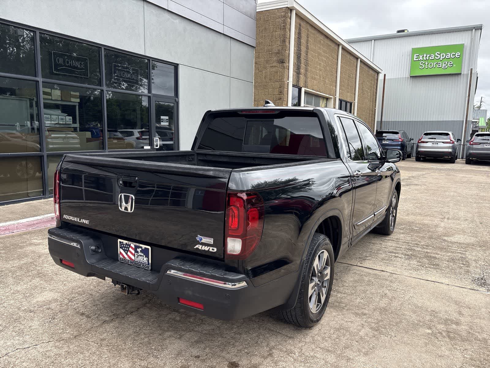 Thumbnail: 2017 Honda Ridgeline - 33