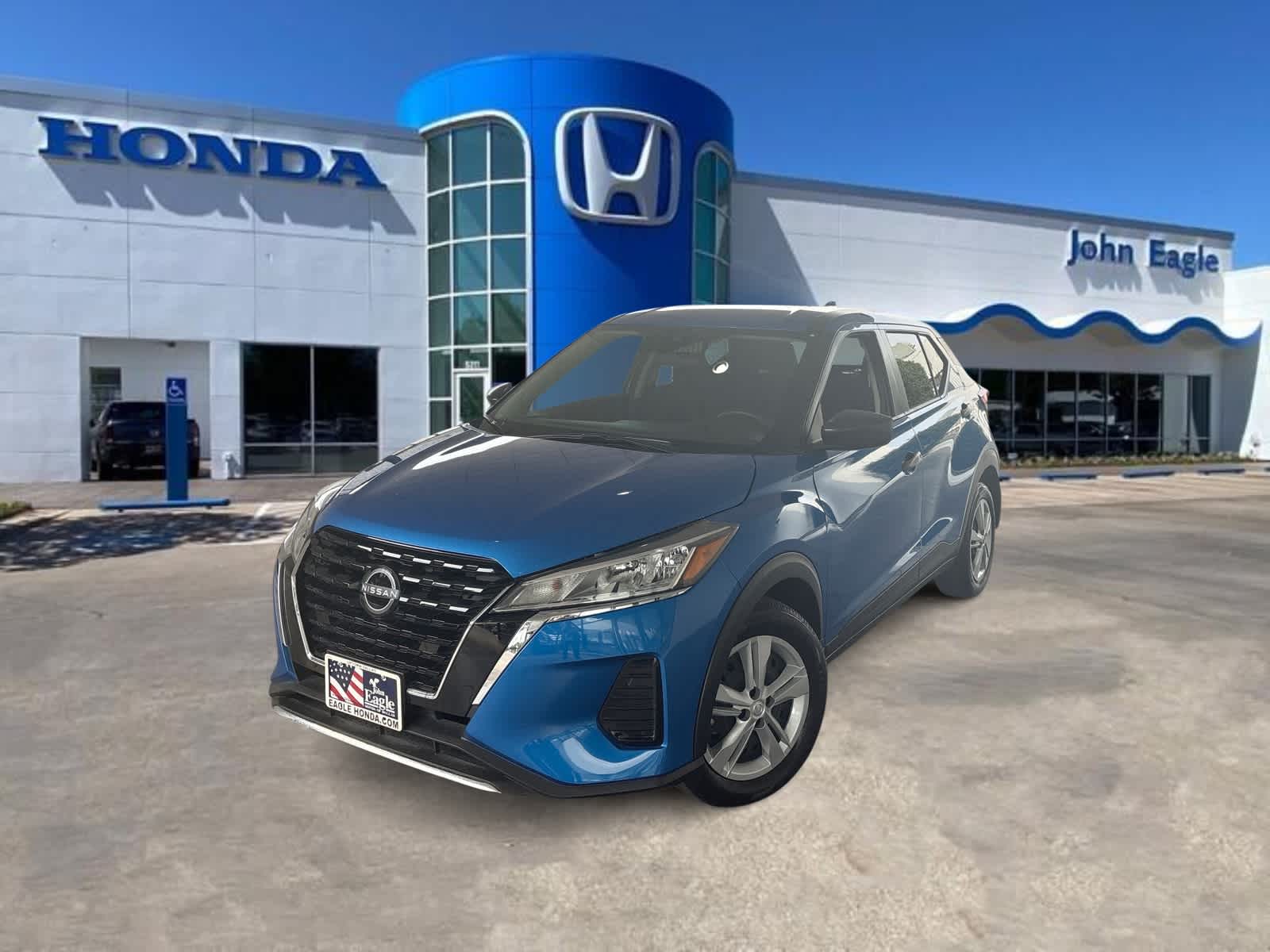 Thumbnail: 2024 Nissan Kicks - 1