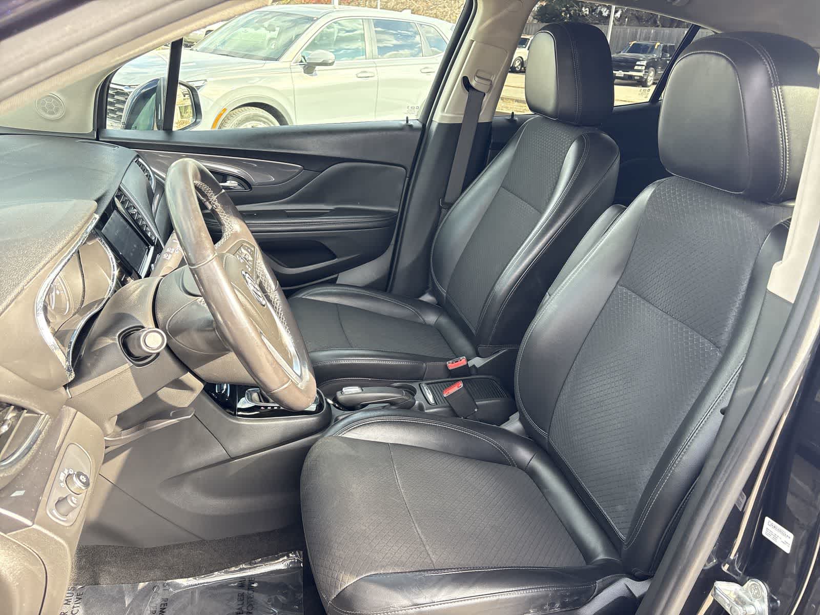 Thumbnail: 2022 Buick Encore - 10