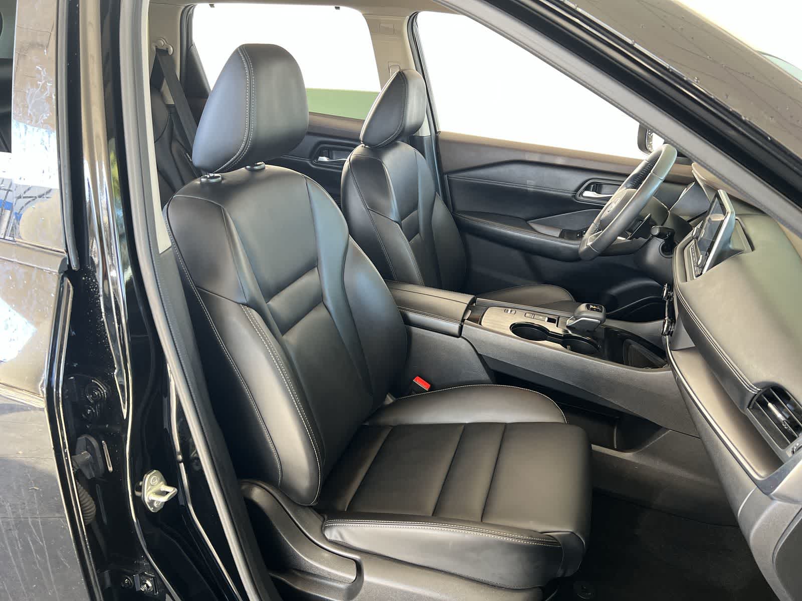 Thumbnail: 2023 Nissan Rogue - 13