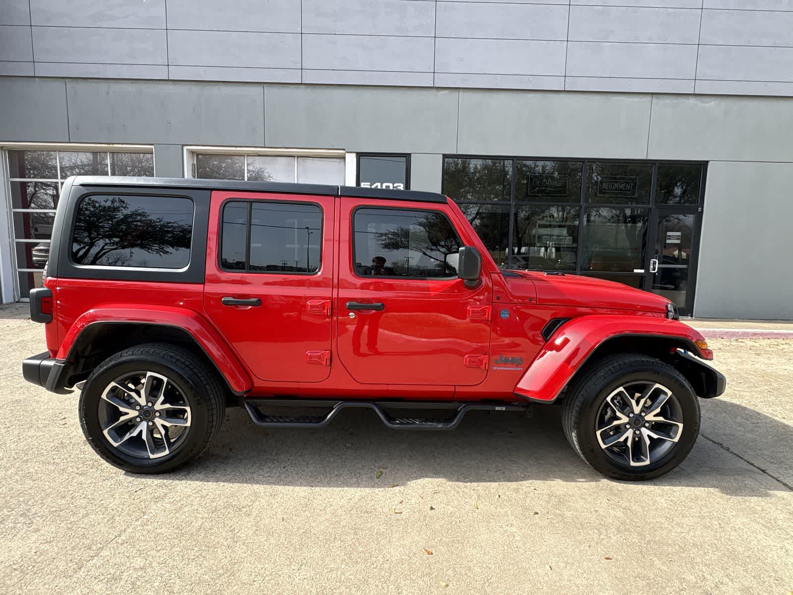 Thumbnail: 2024 Jeep Wrangler - 15