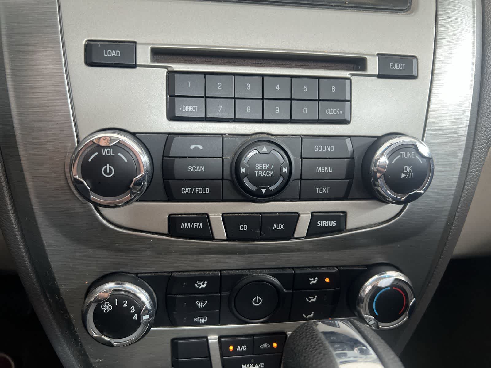 Thumbnail: 2012 Ford Fusion - 30